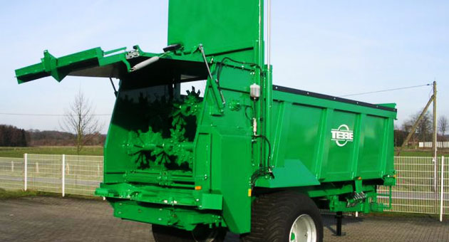 Tebbe Manure Spreaders on Field