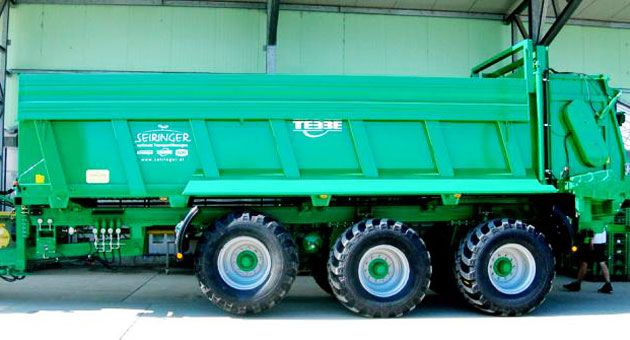 Tebbe Manure Spreaders on Field