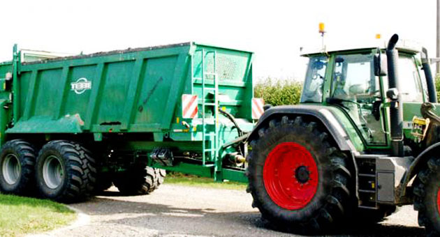 Tebbe Manure Spreaders on Field