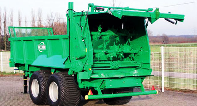 Tebbe Manure Spreaders on Field
